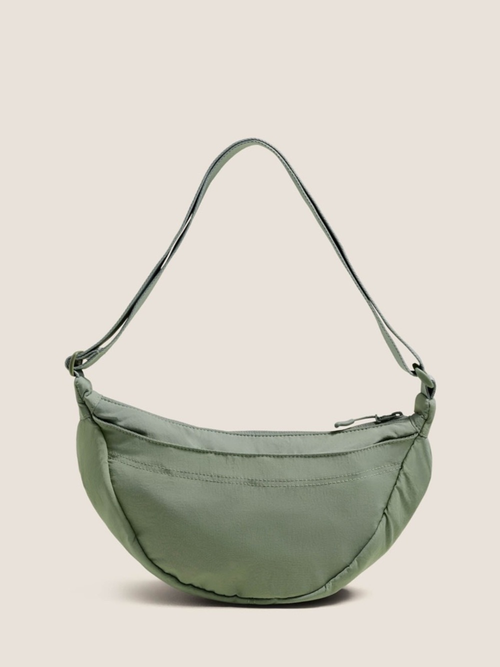 Gymshark Pleat Crossbody Bag - Picture 2 of 5